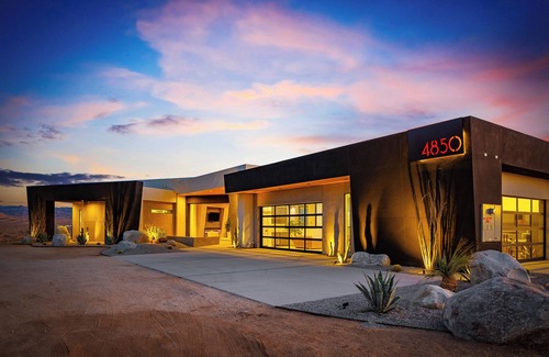 Yucca Valley Haus | Wander Joshua Tree Elysium