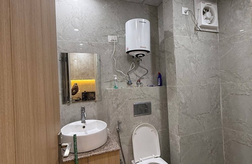 Greater Noida Wohnung | WanderNest stay