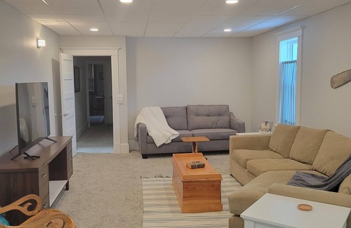 Gilbert Wohnung | Warm northwoods beach-style apartment walking distance to OreBeGone & Mesabi Trl