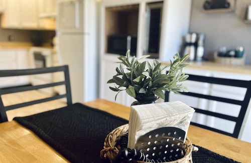 Gillette Haus | Warm & Welcoming Townhome in Gillette