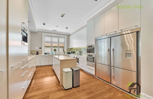 Warrawee Haus | Warrawee 别墅&6房5卫泳池&厨房设备齐全