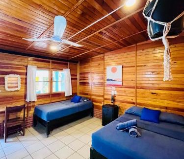 Brisas de Zicatela Hotel | Wasi la Punta 3 Starlink 2min walk to the beach