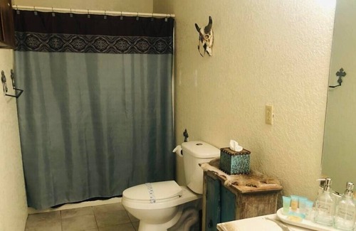 Ruidoso Downs Haus | Watch the horse racing from your balcony!