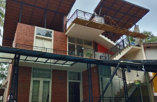 Malappuram Haus | Water Front Family Resort