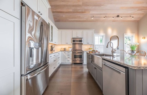 Belfast Haus | Water's Edge at Ocean St - Enjoy Penobscot Bay