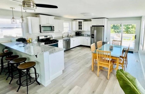 Green Creek Haus | Water Views - 2 Min Walk to Beach - Custom Beach House - Local Pool!