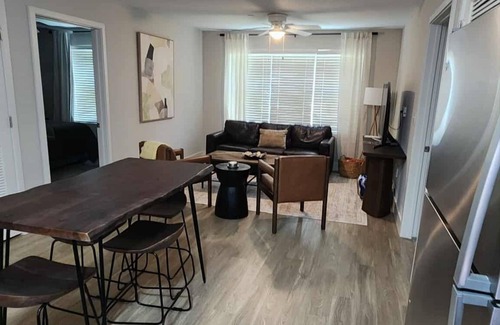 Tuscaloosa Eigentumswohnung | Watercress 2-bedroom / 2 bath condo less that 2 miles to the stadium.