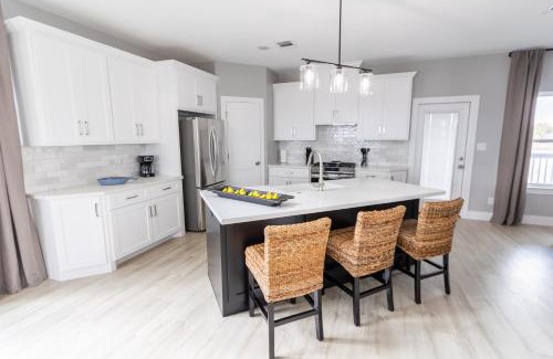 El Lago Haus | Waterfront 6mins To Kemah Boardwalk Sunset Views