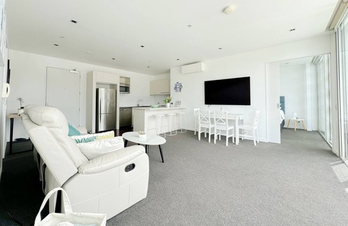 Auckland Central Business District Wohnung | Waterfront Apartment with Sky tower & Harbour View