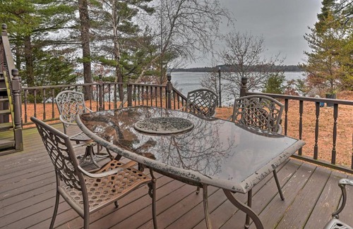 Arkdale Haus | Waterfront Arkdale Retreat 2 Acres with Deck and View