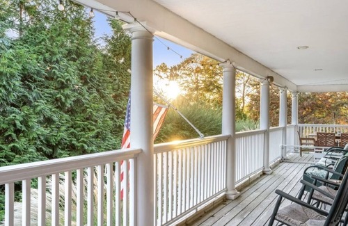 Center Moriches Haus | Waterfront Boho Beach House, a stone's throw from the Hamptons!