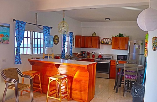 Caye Caulker Haus | Waterfront 2 BR/ 2 bath POOL home w/ Stunning Ocean Views!! No Cleaning Fees!