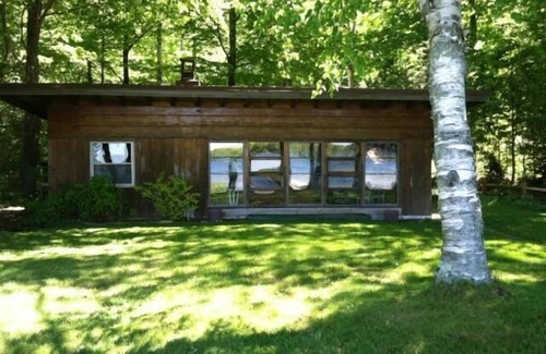 Arcadia Hütte | Ufergegend, großartige Aussicht, privater Strand und Dock, Sonnenuntergänge