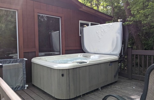 Colton Haus | Rustikales Cottage am Wasser mit kostenlosen Kajaks und Kanus