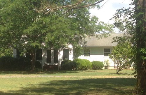 Bivalve Haus | Waterfront Chesapeake Bay Retreat.