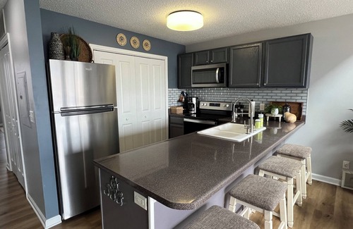 Spring Lake Eigentumswohnung | Waterfront Condo in Beautiful Spring Lake / bike path to Grand Haven