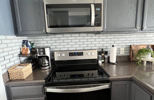 Spring Lake Eigentumswohnung | Waterfront Condo in Beautiful Spring Lake / bike path to Grand Haven