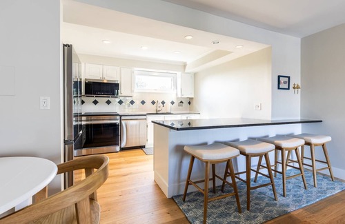 Eastport Eigentumswohnung | Waterfront Condo with Views of Annapolis, Pool & Prime Eastport Location