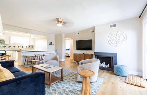 Eastport Eigentumswohnung | Waterfront Condo with Views of Annapolis, Pool & Prime Eastport Location