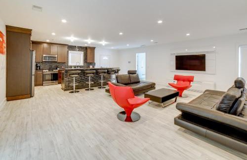 Evart Haus | Waterfront Evart Getaway with Fire Pit on 82 Acres!