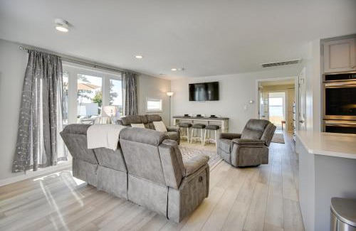 Bellamy Haus | Waterfront Gloucester Cottage with Private Boat Dock