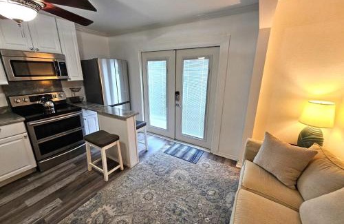 Intracoastal Homes Haus | Waterfront hideaway on the canal BDRM