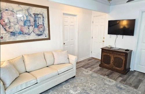 Intracoastal Homes Haus | Waterfront hideaway on the canal BDRM