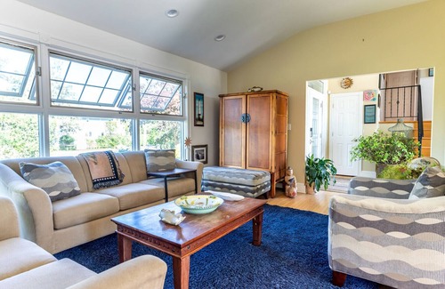 East Patchogue Haus | Waterfront Home in Bellport Beach Property Owners Association