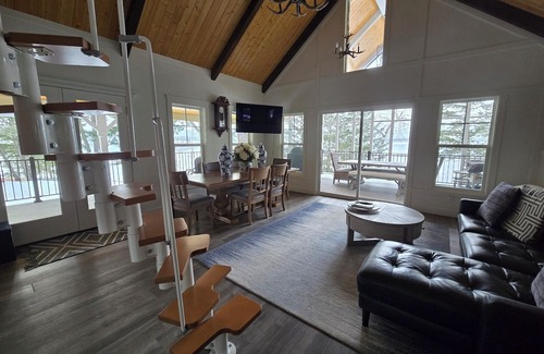 Marion Skihütte | WATERFRONT HOME ✨