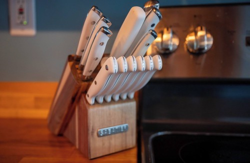 North Beach Haus | Waterfront lux cottage with amazing views near DC