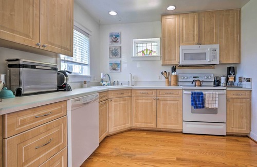 Rose Haven Haus | Waterfront North Beach Home ~ 2 Mi to Beach!