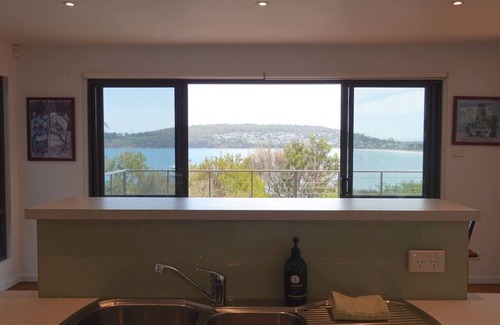 Primrose Sands Haus | Waterfront Primrose Retreat