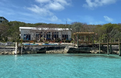 Great Exuma Haus | Waterfront Retreat with POOL and DOCK on HOOPERS BAY!!!