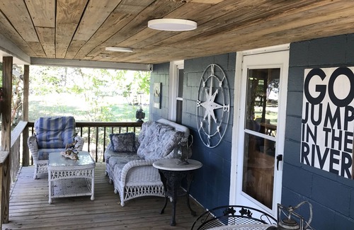 Rock Point Hütte | Scenic Sunsets star lite sky between Pax River and Wash DC. Experiences Await!