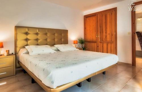 Colera Villa | Waterfront villa with breathtaking views and pool