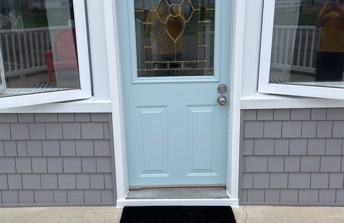 Earlville Hütte | Waterview Cottage with Amazing Sunsets overlooking The Chesapeake Bay