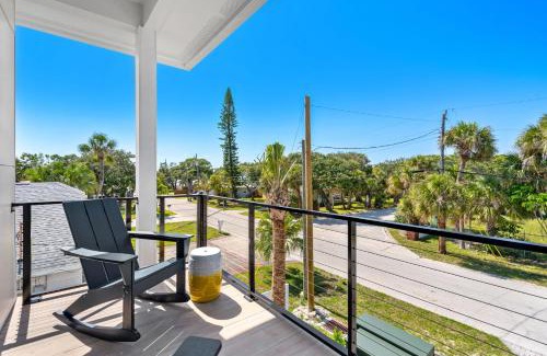 Cocoa Beach Villa | Wave Haven - 4 Luxury Units - 10BR 12BA Total - Sleeps 6 or 8 Per Unit - Hot Tub - Across from Beach - Rocket and Beach Views