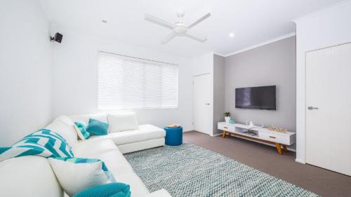Woorim Haus | Wave Whisperer Retreat