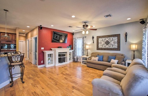 Waveland Haus | Waveland Family House, 4-Minute Drive to the Beach