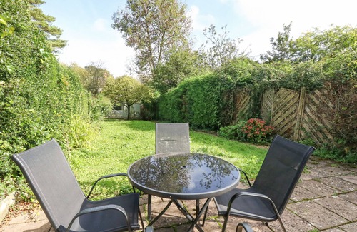 Beaminster Hütte | Wayside