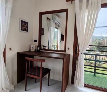 Huai Makhuea Som Hotel | WC Coffee&ไร่หวานซึ้ง