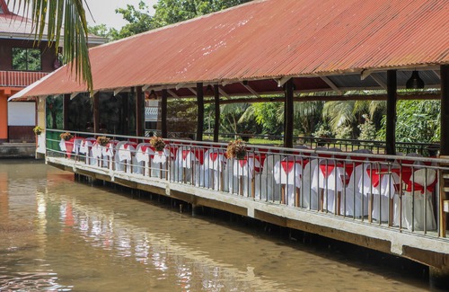 Calamba Haus | Wir bieten erstklassige Hotelunterkünfte mit Restaurant, Bar und Veranstaltungsbereich.