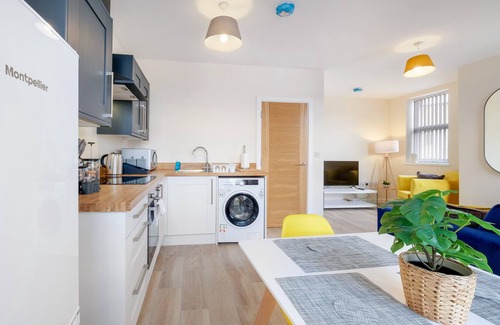 Wednesbury Wohnung | Wednesbury, 2 Bedroom Apt. 202 with Parking