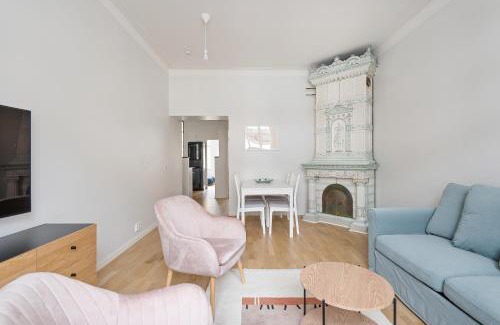 Punavuori Wohnung | WeHost Fabulous 2BR in Prestigious Punavuori @Iso Roobertinkatu 26