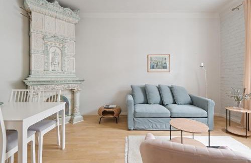 Punavuori Wohnung | WeHost Fabulous 2BR in Prestigious Punavuori @Iso Roobertinkatu 26