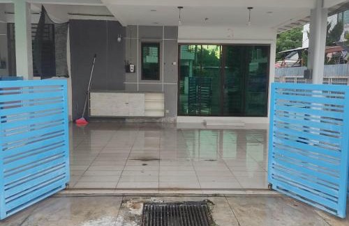 Paya Simpang Empat Genting Haus | WeJDAN TWO POINT O WHOLE HOUSE BUT BUDGET PARTIAL BOOKING 2ROOMS 2BATHROOMS AND NEVER MIX WITH OTHERS AND YOUR TEAM ONLY BALIK PULAU, PENANG ISLAND