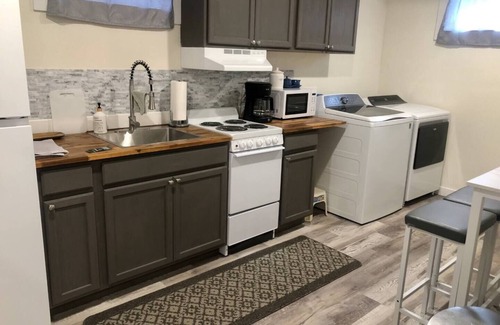 Rose Park Wohnung | Welcome to Big Sky 3 - Midtown Guest Suite