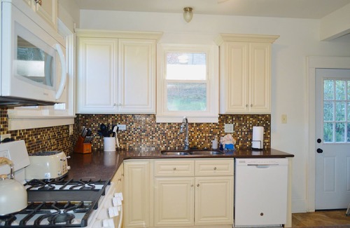 Morgantown Haus | Welcome to Blue and Gold Getaway!