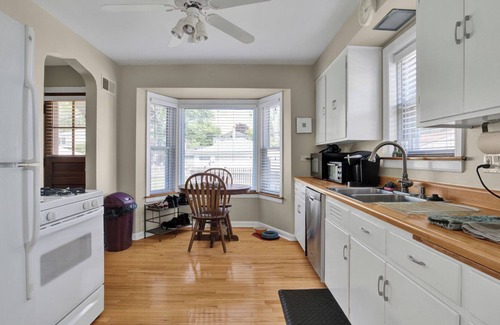 La Grange Park Haus | Welcome to our home!