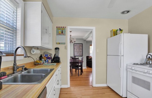 La Grange Park Haus | Welcome to our home!